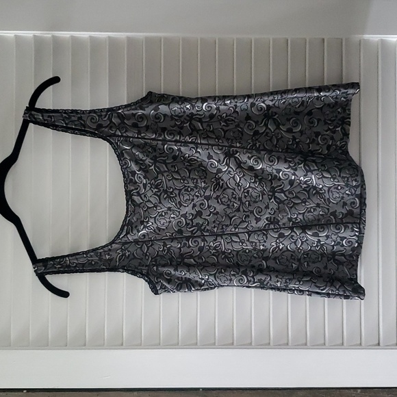 Grey and Black Top - Picture 4 of 4